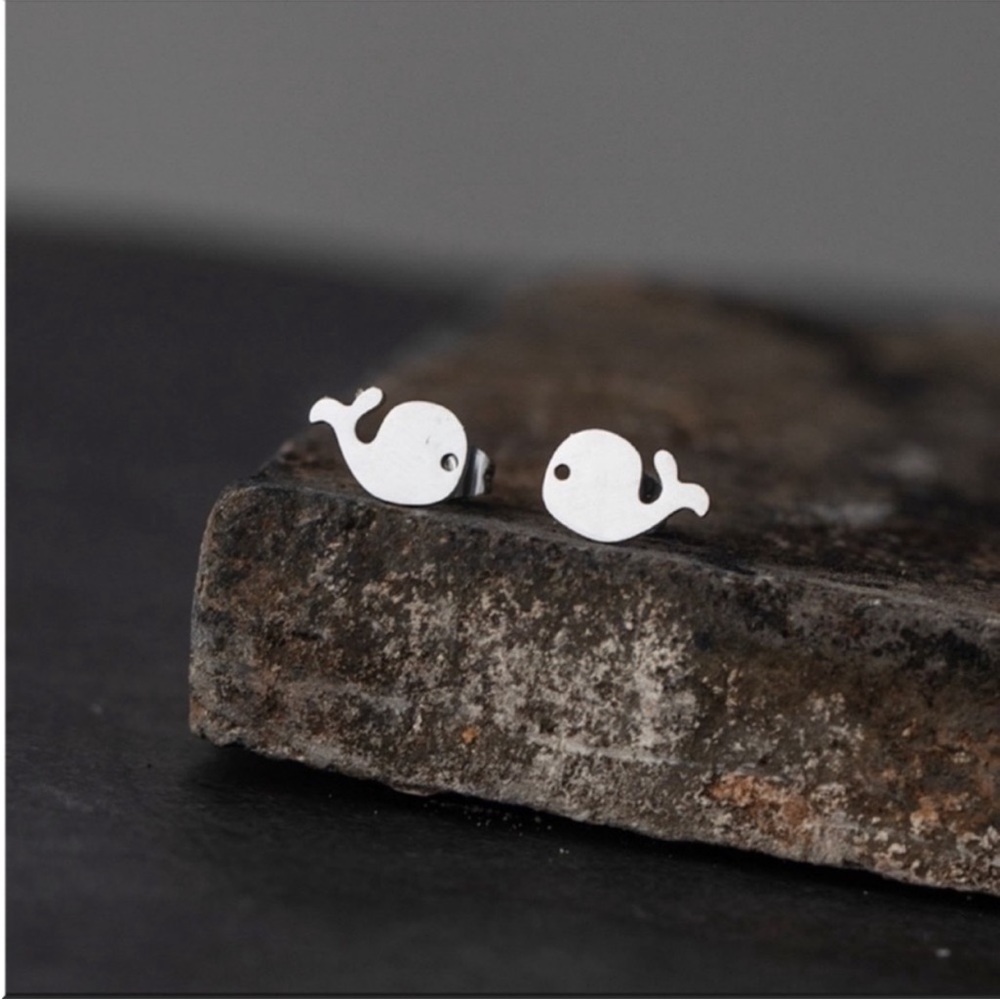 🔥5 for $25🔥 Stainless Steel Whale Earrings